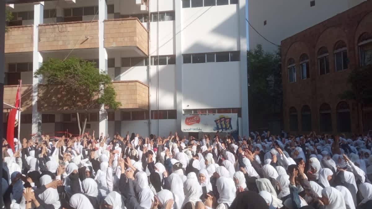 مناهج الحوثيين تقوض التعليم..ملايين الأطفال تحت التعبئة الآيديولوجية