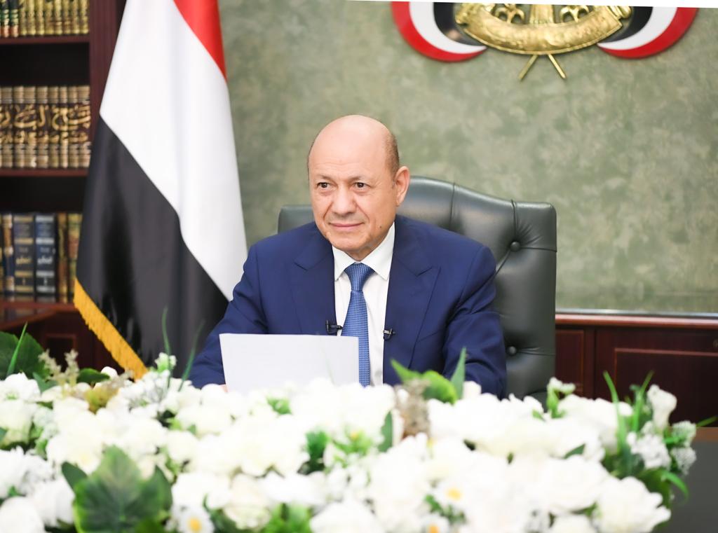 الرئيس العليمي : مجلس القيادة لن يدخر جهداً للإفراج عن قحطان ورجب وجميع المختطفين في سجون الحوثي 
