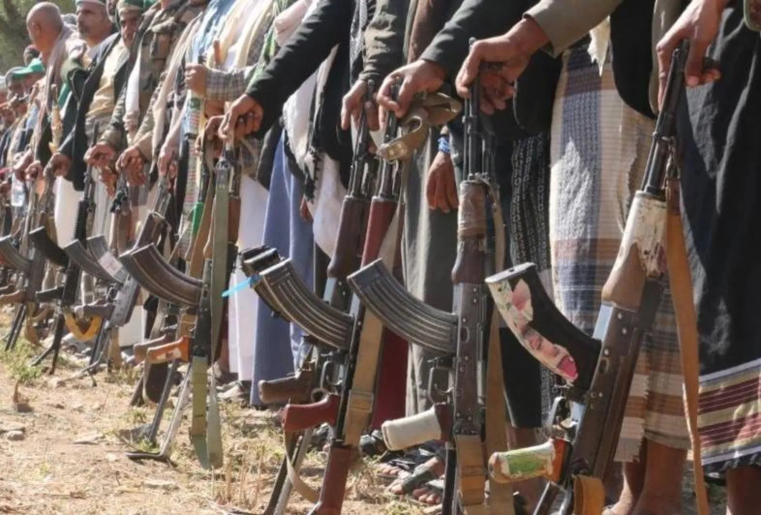 استعراضات مسلحة يومية..تعبئة حوثية متصاعدة تحت مزاعم الاستعداد لمواجهة إسرائيل