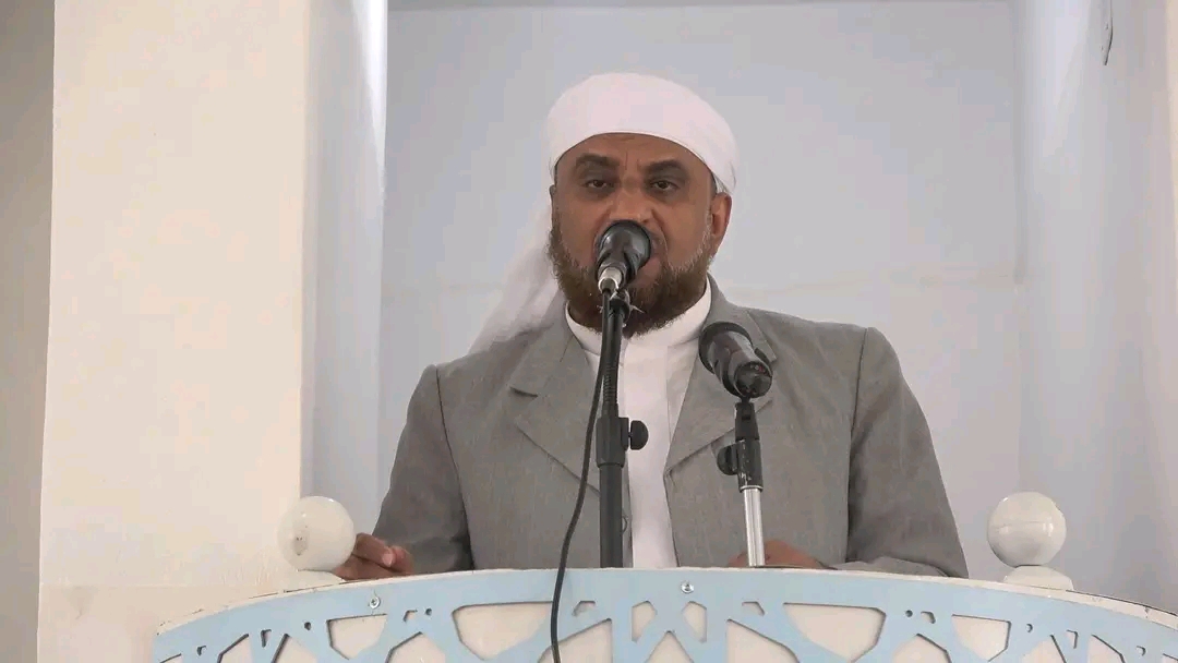 خطباء مساجد مأرب يدعون للالتزام بآداب الطريق تزامناً مع أسبوع المرور العربي