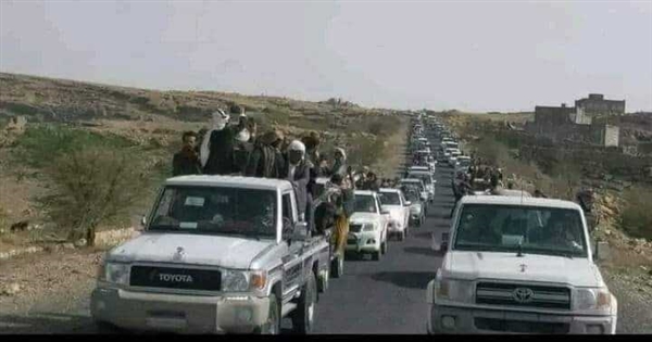 مليشيا الحوثي تدفع بتعزيزات جديدة إلى محيط قرية "خبزة" في البيضاء
