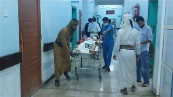 استشهاد ثلاثة مواطنين بقصف حوثي استهدف حيا سكنيا في تعز