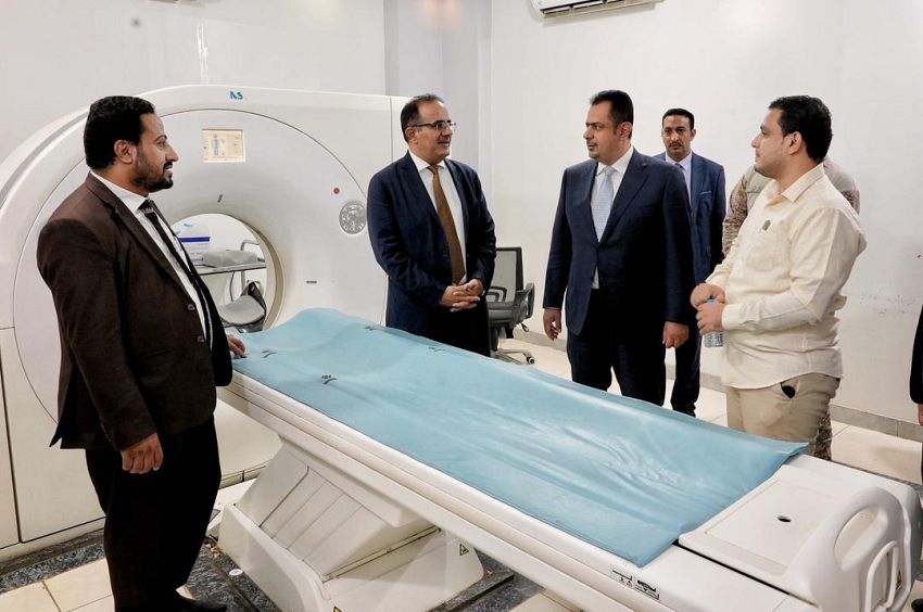 رئيس الوزراء يوجه بإنجاز مركز علاج السرطان في مأرب