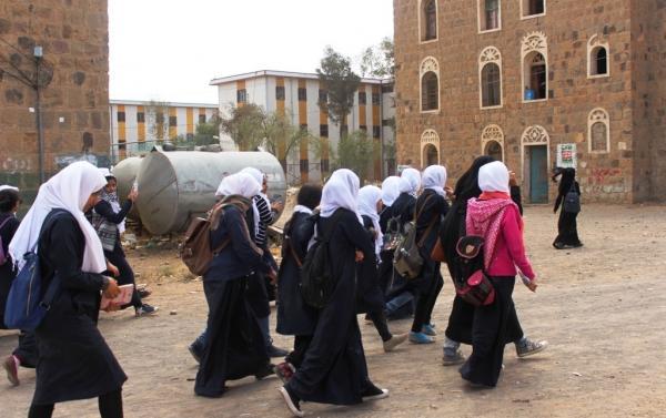 فوضى وغرامات حوثية تربك مدارس صنعاء