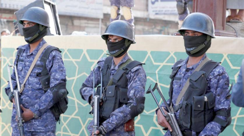 مليشيا الحوثي تسرح آلافاً من عناصر الأمن وتستبدلهم بطائفيين