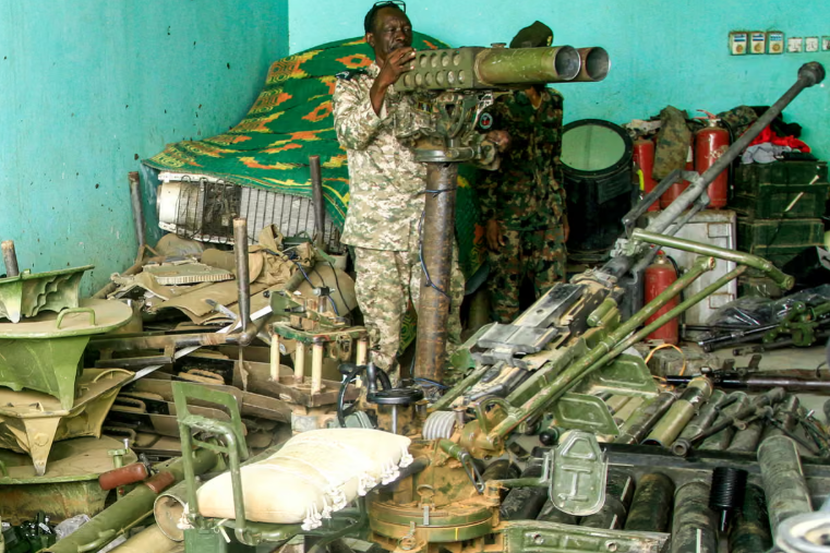 قدمتها الإمارات ل"حميدتي".. تحقيق للجارديان يكشف بالوثائق عن العثور على معدات عسكرية بريطانية في السودان