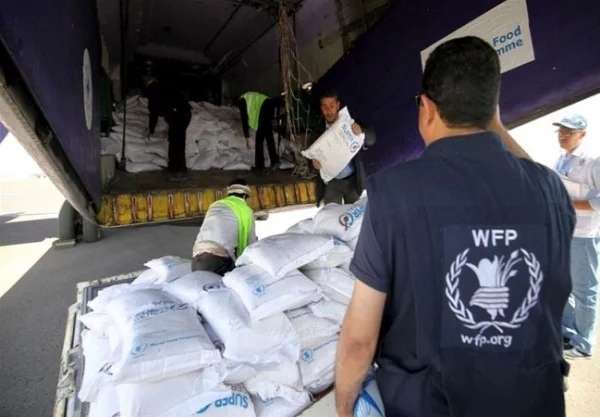 برنامج الغذاء العالمي: إجراءات الحوثيين أدت لانهيار شبه كامل للعمل الإنساني في مناطق سيطرتهم