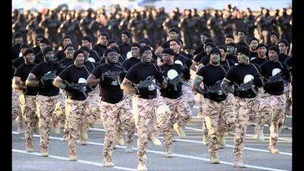 "شاهد بالفيديو" ضابط سعودي يرحب بالجنود الإماراتيين لدى وصولهم للمشاركة بقوات التحالف العربي 