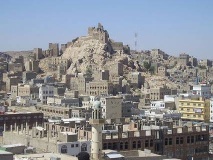 الحوثيون يقتحمون منزل محافظ البيضاء وسط اليمن