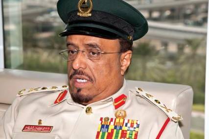 ضاحي خلفان يدعو لعزل اليمن ووقف التعامل معها على كافة الأصعدة في حال سيطر الحوثيون على السلطة