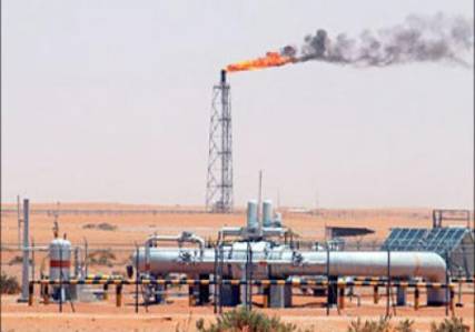الحكومة اليمنية تخفض السعر الرسمي لنفط المسيلة