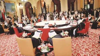 العطية يجدد موقف دول مجلس التعاون الداعمة لهادي ويدعو المكونات السياسية للإلتزام بالمبادرة