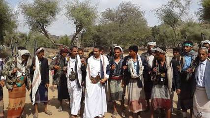 شيخ قبلي في تعز يحشد مسلحين بعد لقاءه عبدالملك الحوثي (صور)