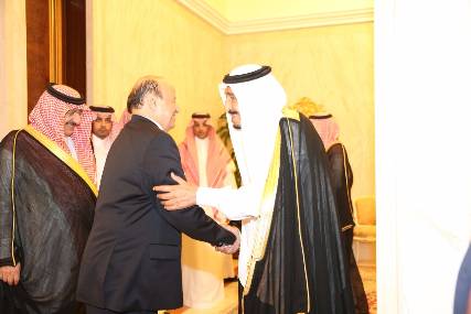 هادي خلال لقاء عاهل السعودية: بشائر الفرح في عدن تتجدد في مأرب وتعز والحديدة 