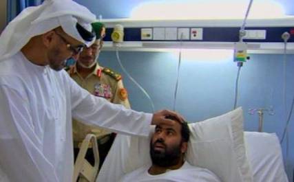 جريح إماراتي لمحمد بن زايد: أريد العودة للقتال باليمن