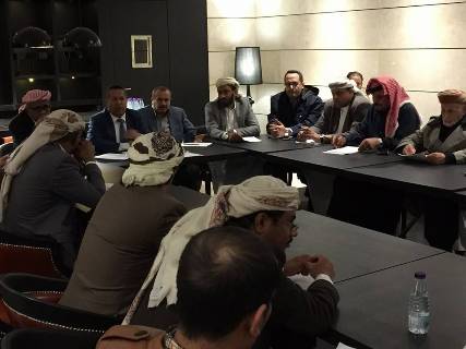 قيادات حزب المؤتمر المؤيدة للشرعية تدعو إلى تحالف وطني واسع لمواجهة المشروع السلاي الإيران في اليمن