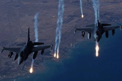 5 قتلى من الحوثيين في غارة للتحالف بالمخا قرب باب المندب