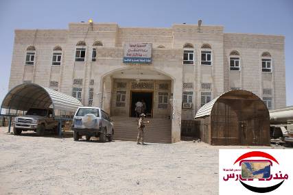 انحياز ألوية الجيش للشرعية يقصم الانقلابيين