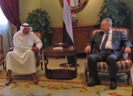 المخلافي يبحث مع وزير الخارجية الكويتي مستجدات المشاورات اليمنية والمساعي المبذولة للتوصل إلى السلام