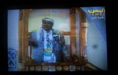 مسلحون حوثيون يعتلون منابر مساجد صنعاء بالقوة ويلقون خطبة موحدة تدعو للجهاد ضد بني صهيون "آل سعود"