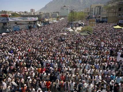 تعز تشكل خاصرة الجنوب وتشرف على باب المندب