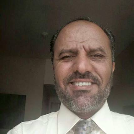 نقابة المعلمين تطالب جماعة الحوثي بالإفراج عن مسؤولها الثقافي المعتقل منذ خمسة أسابيع