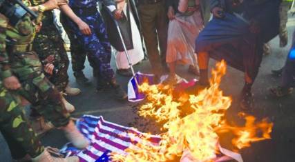 دبلوماسيون وخبراء أميركيون: من السابق لأوانه رفض الحوثيين