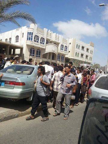 اغتيال شاعر في المنصورة بعدن