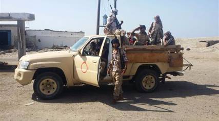 المقاومة والجيش بالجوف يكبدان الحوثيين خسائر فادحة ويأسران 25 مسلح
