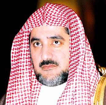 وزير سعودي في باكستان بعد أن رفض البرلمان طلبا بإرسال قوات إلى اليمن