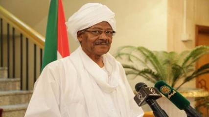 سفير السودان لدى الرياض: قواتنا في عدن استجابة لطلب الرئيس