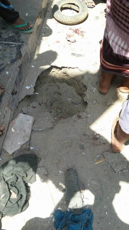 إصابة شخصين في انفجار قذيفة بعدن