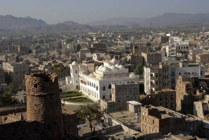 اشتباكات عنيفة في رداع تسفر عن سقوط قتلى وجرحى بينهم قيادي حوثي