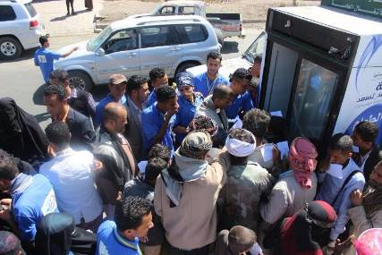 إب: مؤسسة ساعد تدشن حملة "ساعد تسعد" لجعل الطعام في متناول المحتاجين