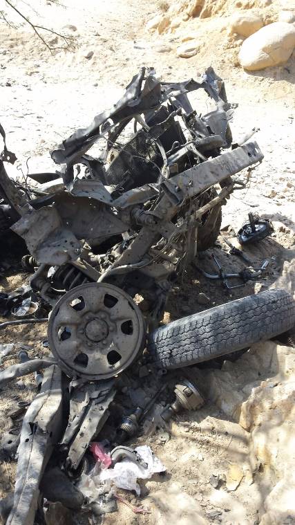 صعدة: طيران التحالف يقصف منزل قيادي حوثي برازح ويقتل مدنيين بغارة استهدفت سيارتهم بمديرية غمر (صور)