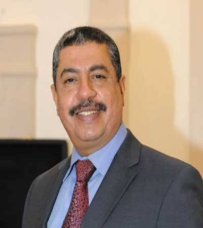 بحاح يغادر إلى الولايات المتحدة ومصدر يؤكد رفضه العودة لممارسة عمله كرئيس وزراء