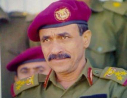 صحيفة: مقتل قائد عسكري كبير وأخ غير شقيق لصالح في غارة للتحالف