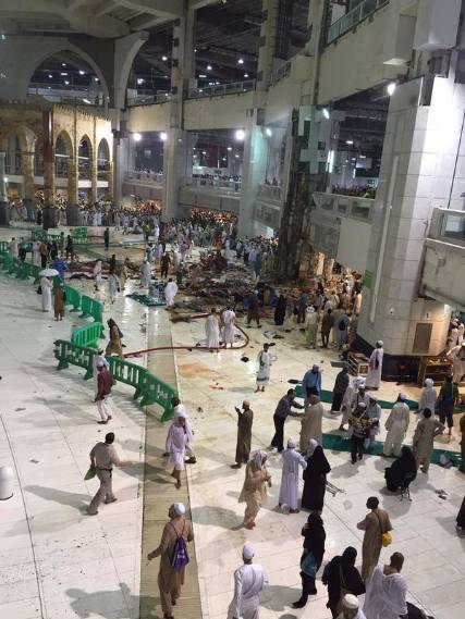 ارتفاع ضحايا سقوط رافعة بالحرم المكي إلى 65 قتيل و154 جريح