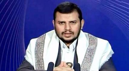 الحوثيون يقلدون نموذج «السيد» و«زعيمهم» يقلد الإيرانيين
