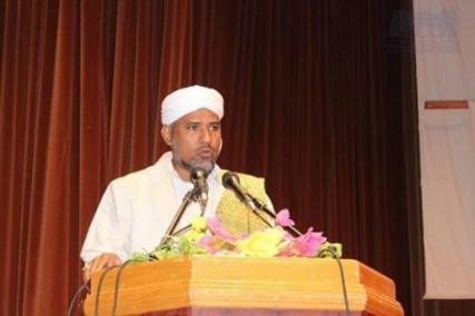 وزير الأوقاف يدعو إلى تعزيز أواصر المحبة والسلام بين أفراد المجتمع تجسيدا للقيم القرآنية السامية