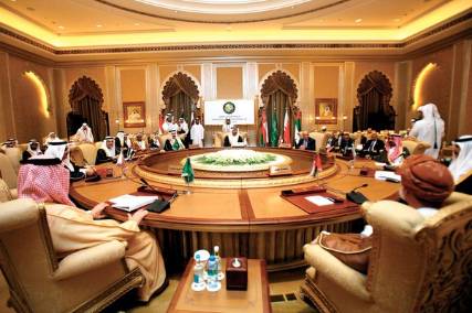 مصادر دبلوماسية تتحدث عن أهم ما سيبحثه وزراء خارجية دول الخليج وعن مشروع القرار الجديد في اليمن