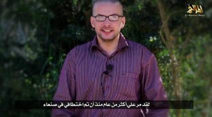 تهديدات من قاعدة اليمن بإعدام صحفي أميركي بعد فشل عملية تحريره