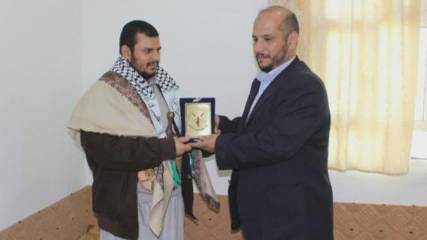 لقاء بين ممثل حركة الجهاد الفلسطينية وزعيم جماعة الحوثي بمساعٍ إيرانية