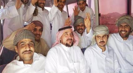 شاهد صورة لهم.. تفاصيل استعادة السعوديين التسعة من أيدي الحوثيين