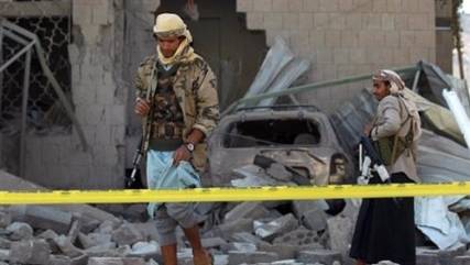 قتلى وجرحى من الحوثيين في انفجار سيارة مفخخة في تجمع لهم بالبيضاء