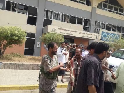 وكيل محافظة تعز يكشف عن ترشيح أسماء لتولي منصب المحافظ ويؤكد السهم الذهبي سيصل صنعاء