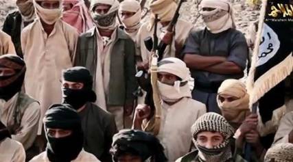القاعدة تعلن تبني مقتل 12 من الحوثيين