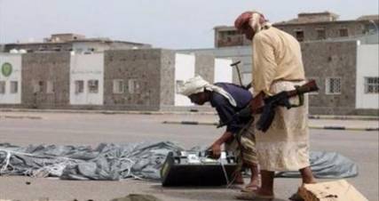 التحالف ينفّذ عملية إنزال جوي للأسلحة جنوبي اليمن