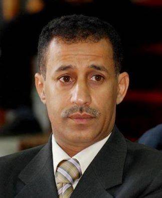 أكاديمي من أنصار الله يدعو طلاب الجامعات لحمل السلاح وقتال الدولة