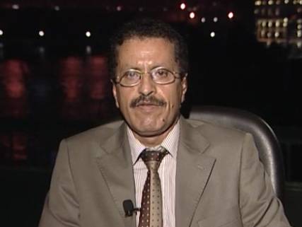 قيادي إشتراكي : خيار تراجع هادي عن الاستقالة لا يزال مطروحاً بقوة على طاولة الحوار بين القوى السياسية